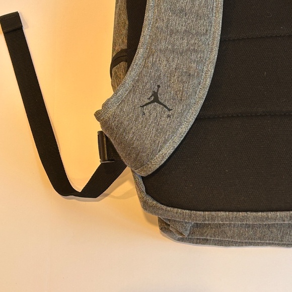 NIKE AIR JORDAN JUMPMAN BACKPACK - Picture 8 of 9
